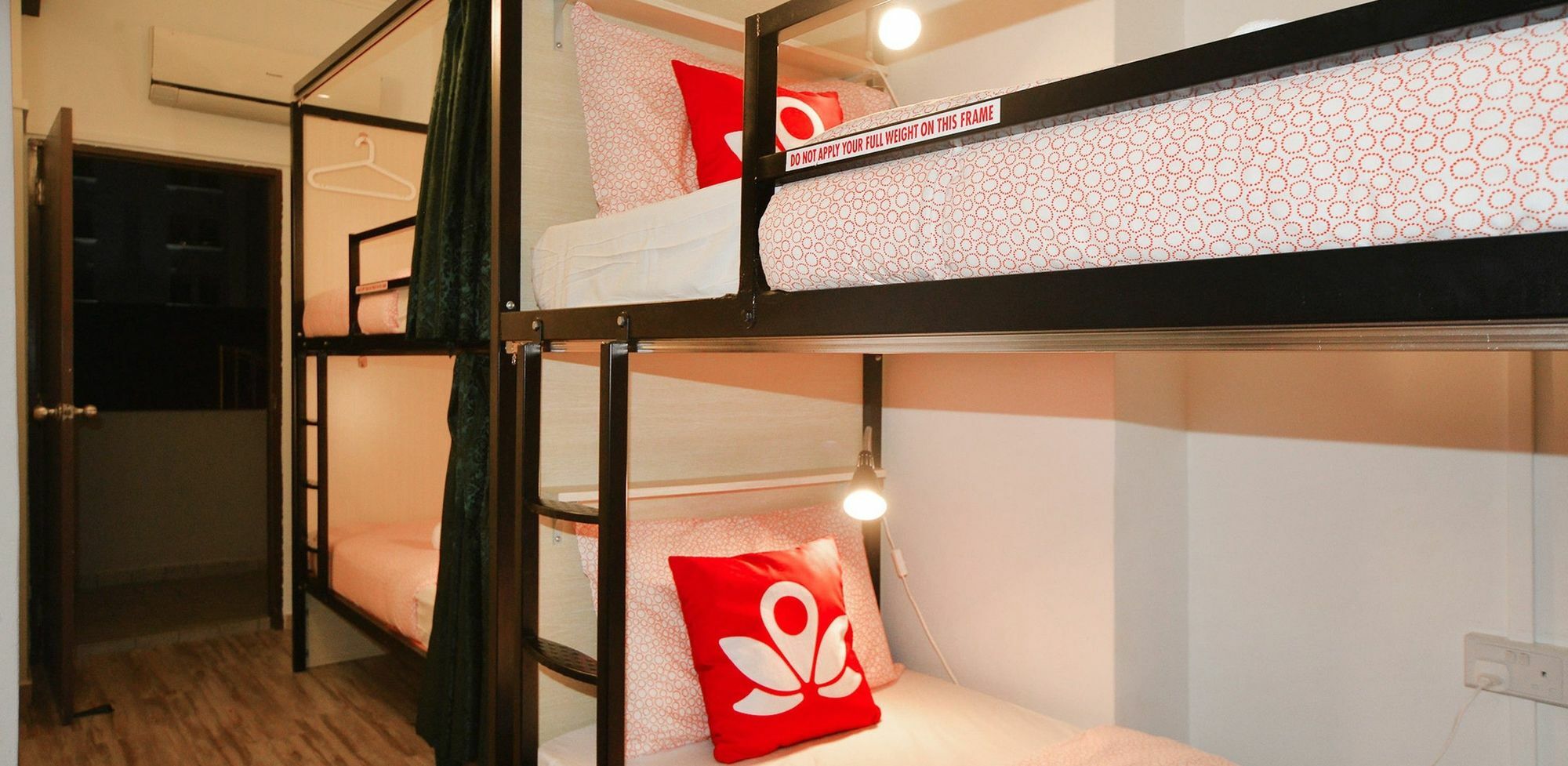 Hostel Zen Aljunied