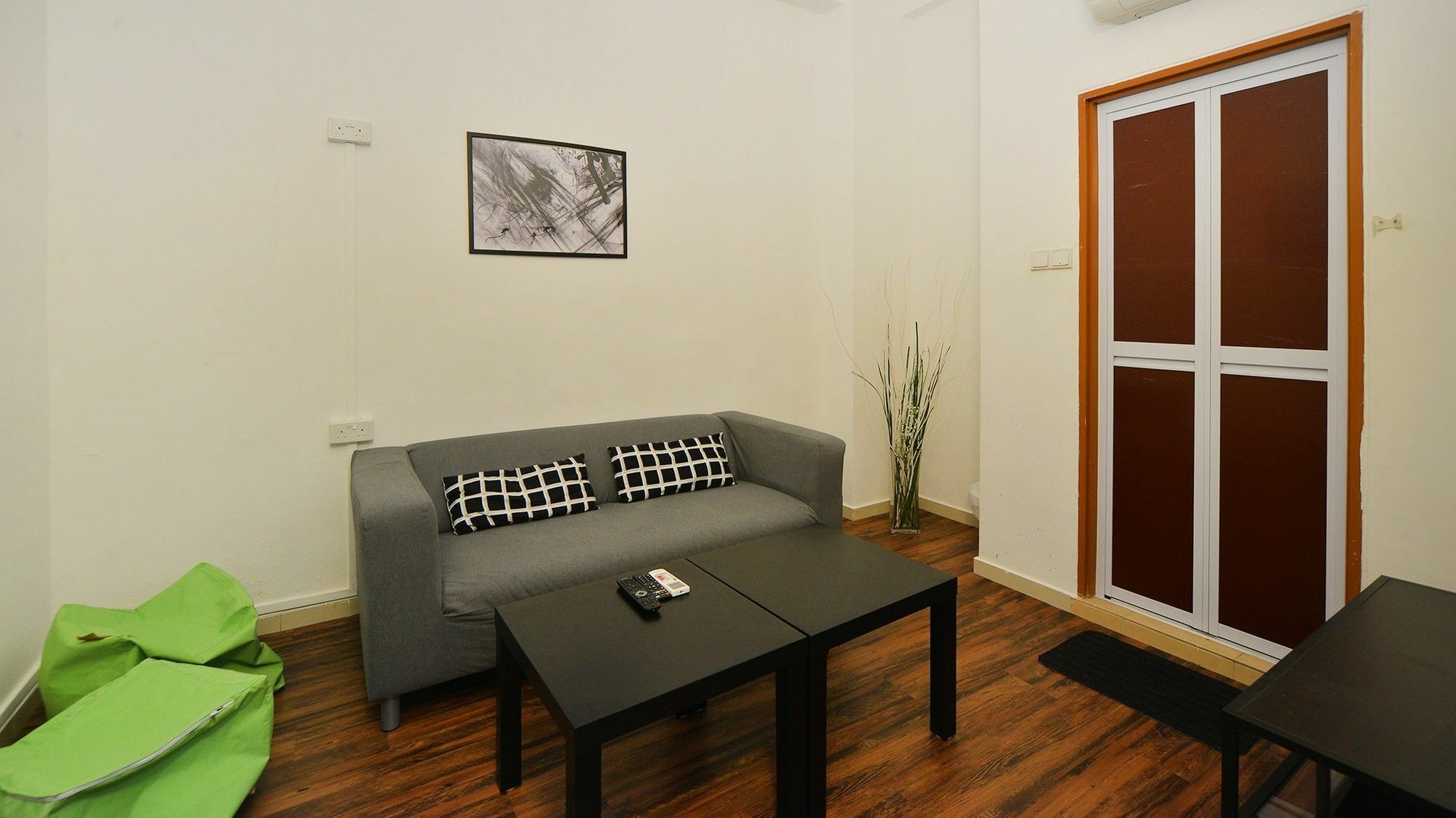 Zen Aljunied Hostel *